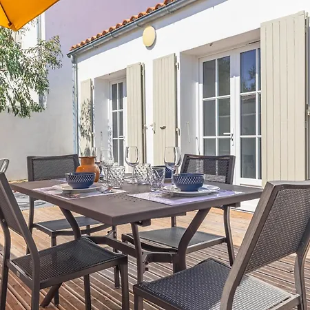 Petite Maison Confortable Pour 4 Nyaraló
