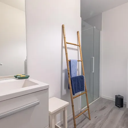 Petite Maison Confortable Pour 4 *