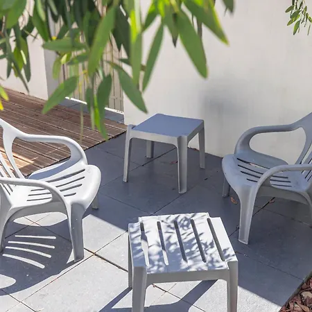 Petite Maison Confortable Pour 4 Nyaraló